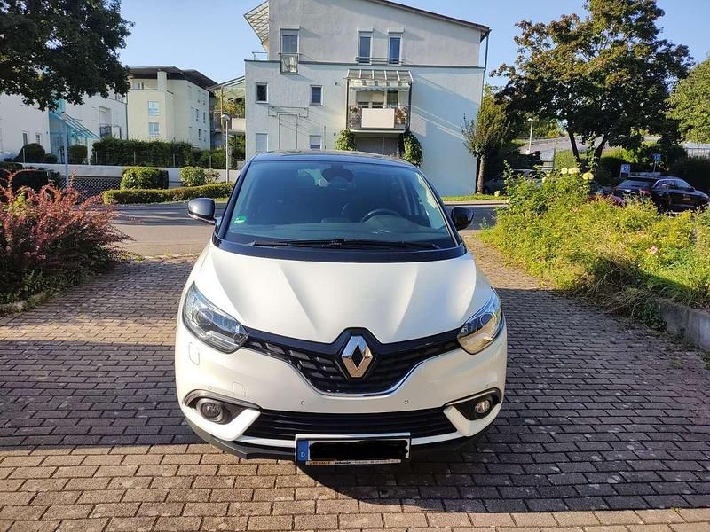 Weiß Gebraucht 2019 Renault Scénic LIMITED Deluxe Van / Kleinbus | 12.000 € (Fairer Preis) - Bild 1/4