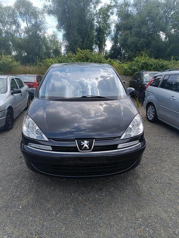 Grau Gebraucht 2006 Peugeot 807 Van / Kleinbus | 2.300 € (Fairer Preis) - Bild 1/4