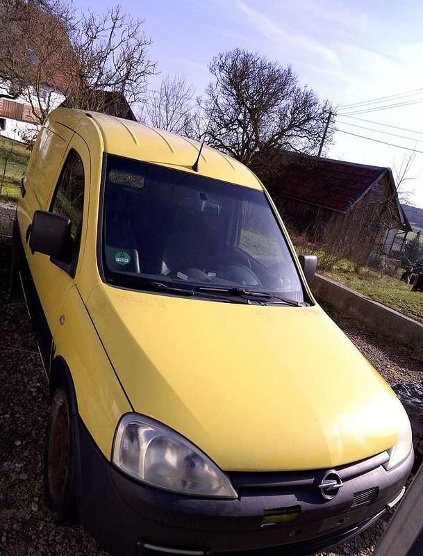 Gebraucht Opel Combo 101 PS (74 kW) 2009 Gelb Van / Kleinbus