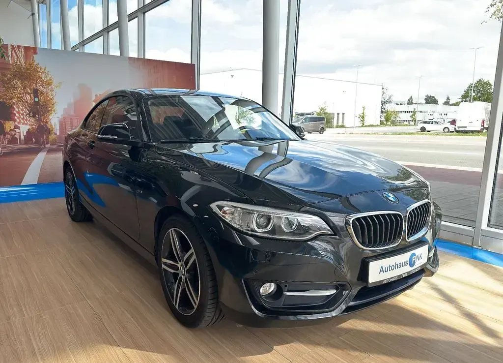Gebraucht BMW 220 Sport Line 190 PS (139 kW) 2015 Schwarz Coupé