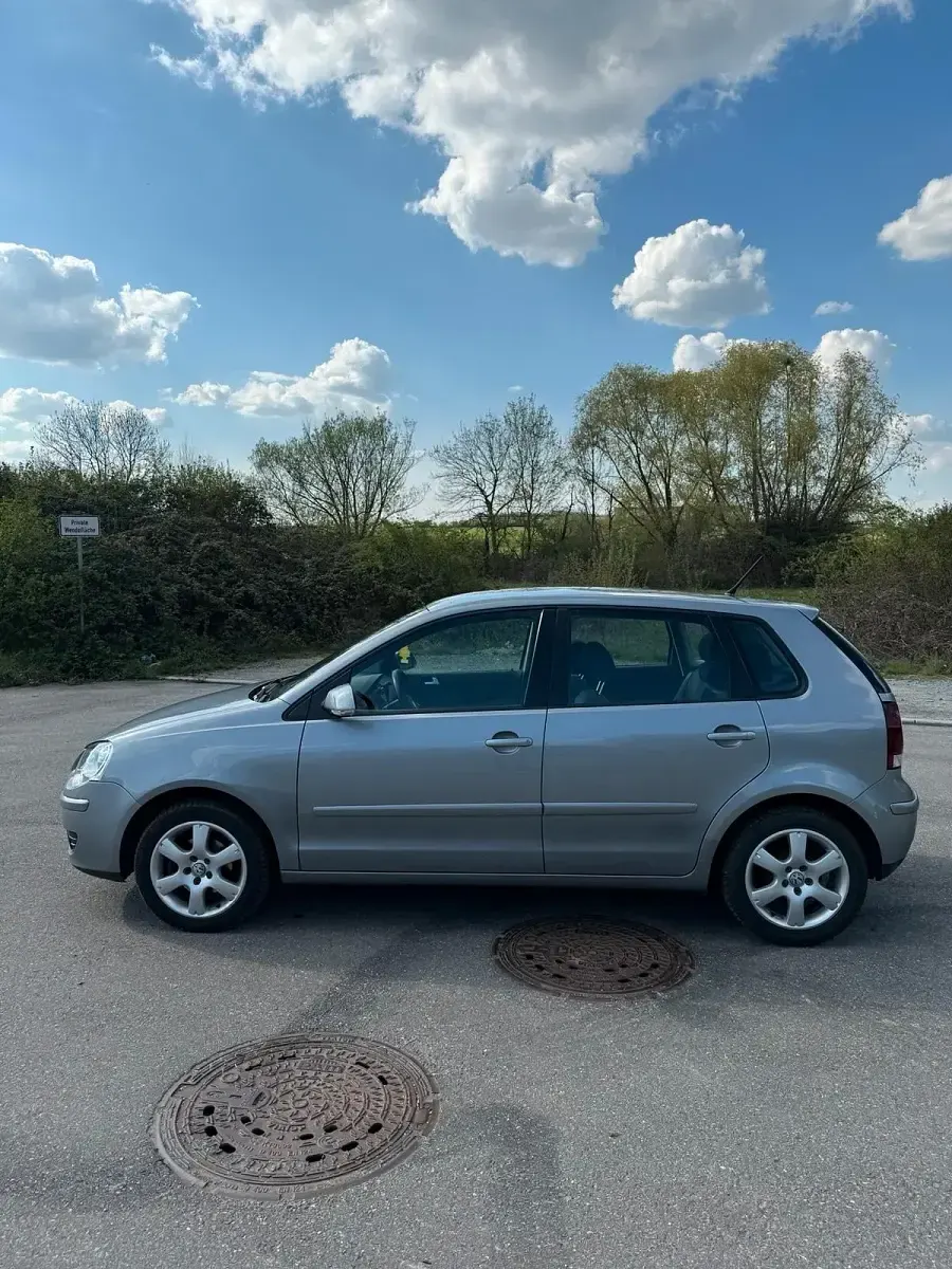 Gebraucht VW Polo 75 PS (55 kW) 2005 Grau Kleinwagen