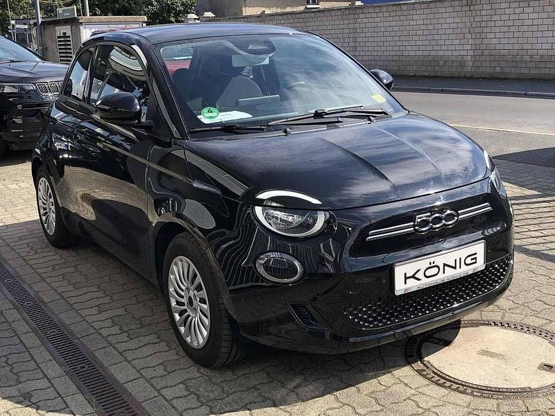 Gebraucht Fiat 500e 86 kW (118 PS) 2023 Schwarz Kleinwagen