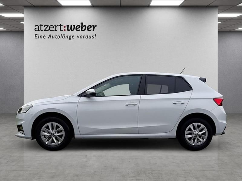 Gebraucht Skoda Fabia Selection 95 PS (69 kW) 2024 Moonweiß perleffekt Kleinwagen