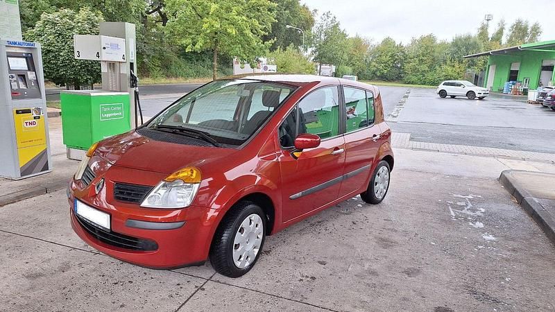 Rot Gebraucht 2004 Renault Modus Dynamique Van / Kleinbus | 2.150 € (Fairer Preis) - Bild 1/4