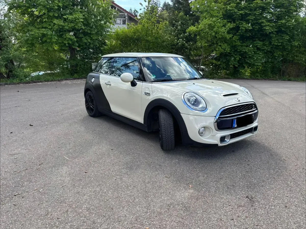 Gebraucht Mini John Cooper Works Chili 192 PS (141 kW) 2015 Weiß Kleinwagen