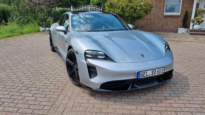 Gebraucht Porsche Taycan Turbo Sport 500 kW (680 PS) 2020 Silber Limousine