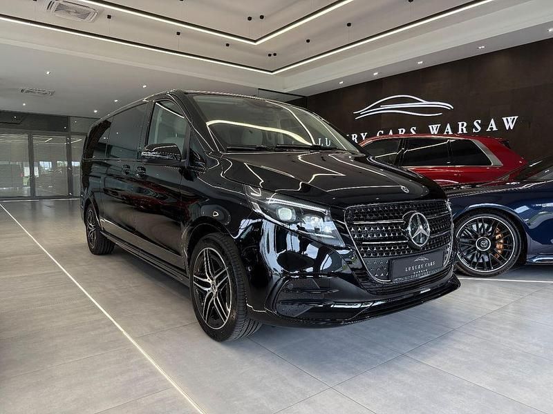 Schwarz Neu 2025 Mercedes V300 Exclusive Van / Kleinbus | 109.470 € (Fairer Preis) - Bild 1/4