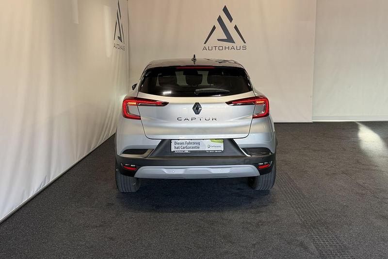 Gebraucht Renault Captur Techno 140 PS (102 kW) 2023 Grau SUV