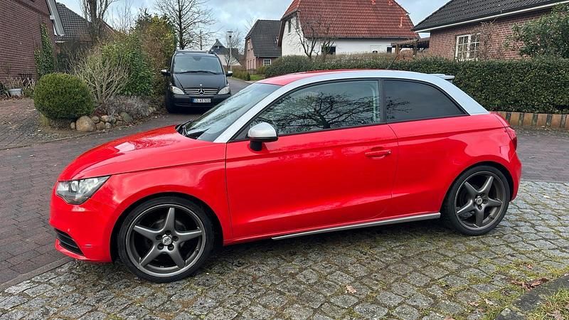 Gebraucht Audi A1 Design 85 PS (62 kW) 2012 Rot Kombi