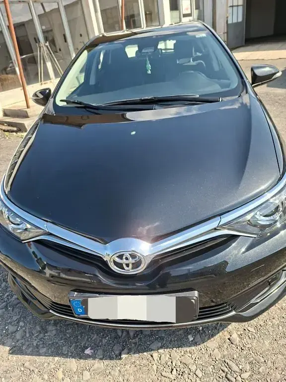 Gebraucht Toyota Auris Comfort 116 PS (85 kW) 2017 Schwarz Limousine