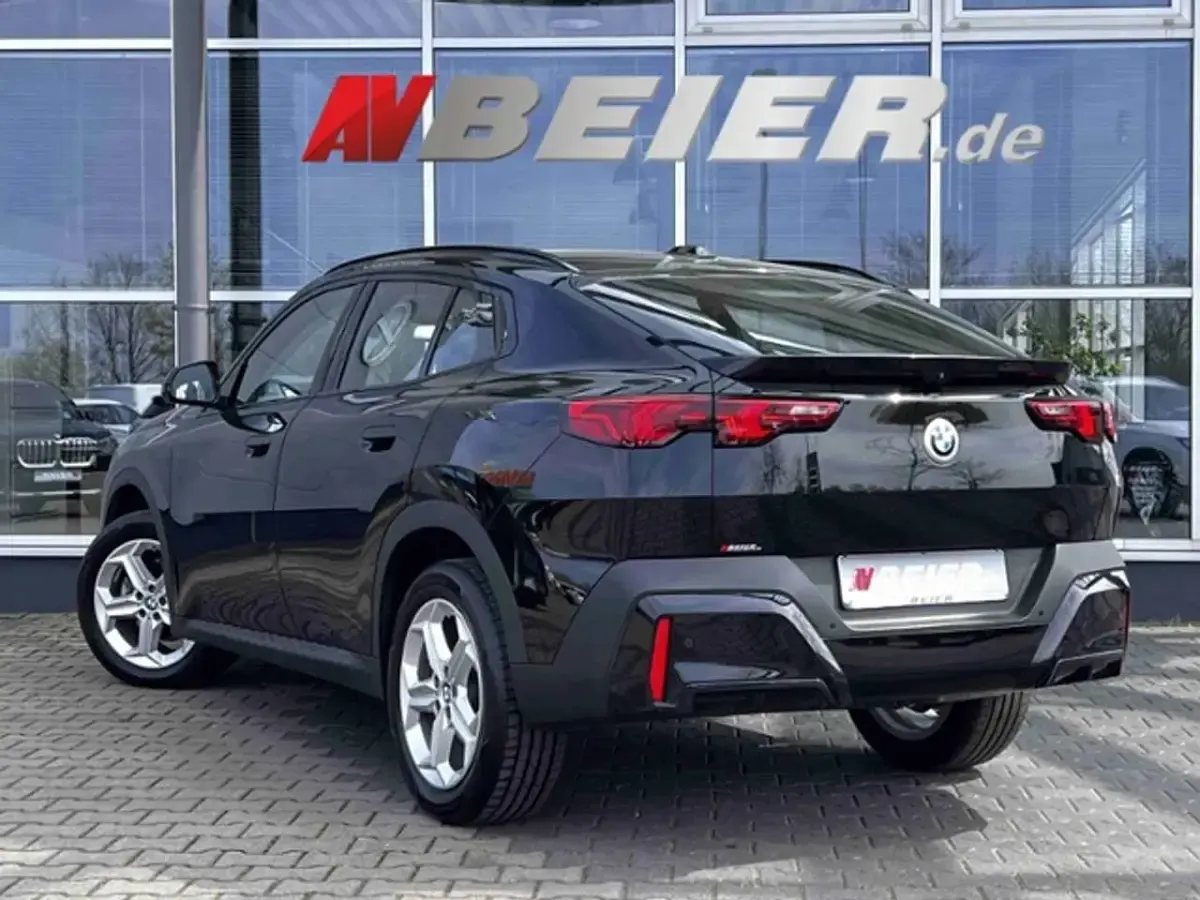 Gebraucht BMW X2 150 PS (110 kW) 2024 Schwarz SUV