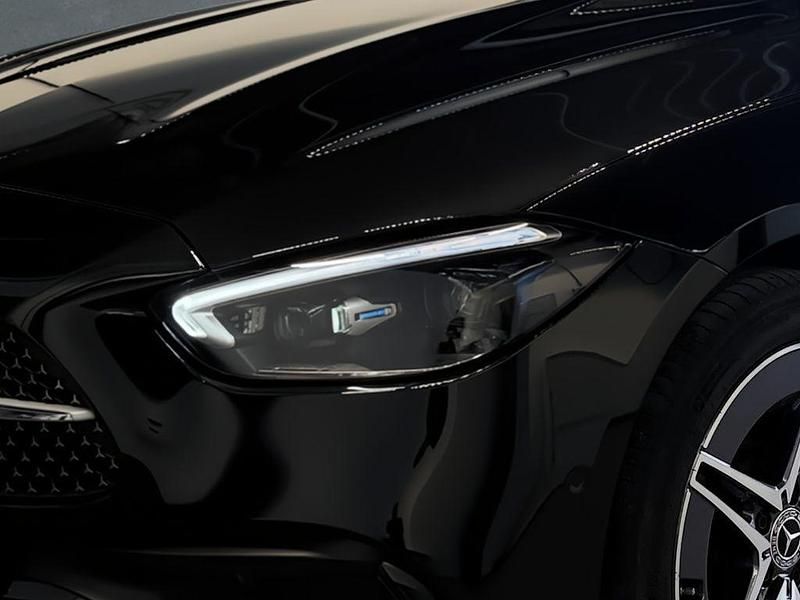 Gebraucht Mercedes C400 AMG 252 PS (185 kW) 2024 Schwarz Limousine