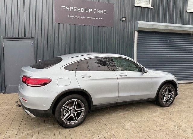 Gebraucht Mercedes GLC220 AMG 194 PS (142 kW) 2023 Silber Coupé