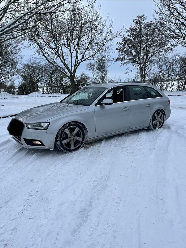 Silber Gebraucht 2014 Audi A4 Kombi | 6.500 € (Superpreis) - Bild 1/4