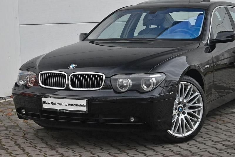 Schwarz Gebraucht 2001 BMW 745 Sport Line Limousine | 7.991 € (Fairer Preis) - Bild 1/4