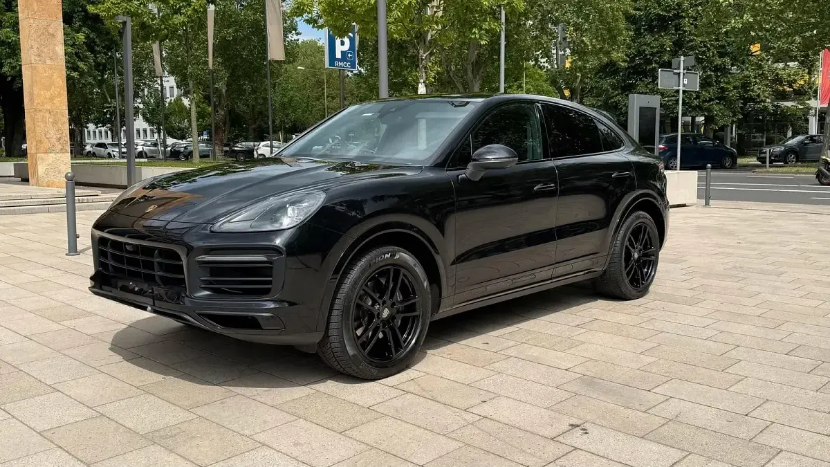 Gebraucht Porsche Cayenne Coupe 340 PS (250 kW) 2020 Schwarz Coupé