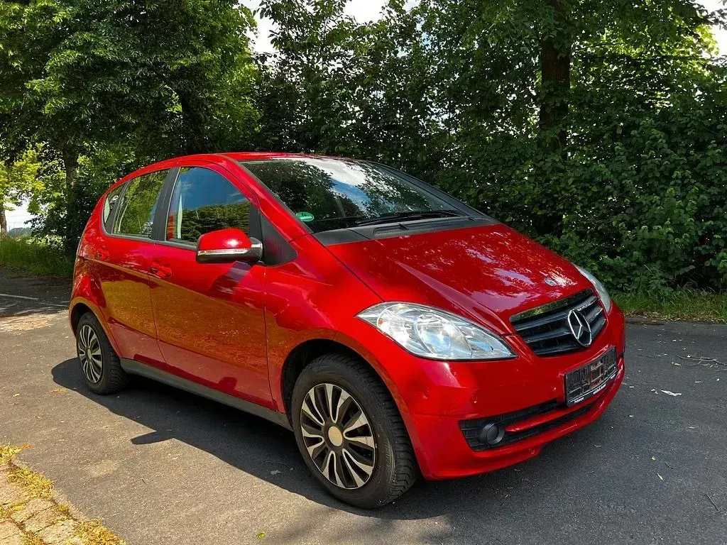 Gebraucht Mercedes A160 Avantgarde 95 PS (69 kW) 2009 Rot Van / Kleinbus