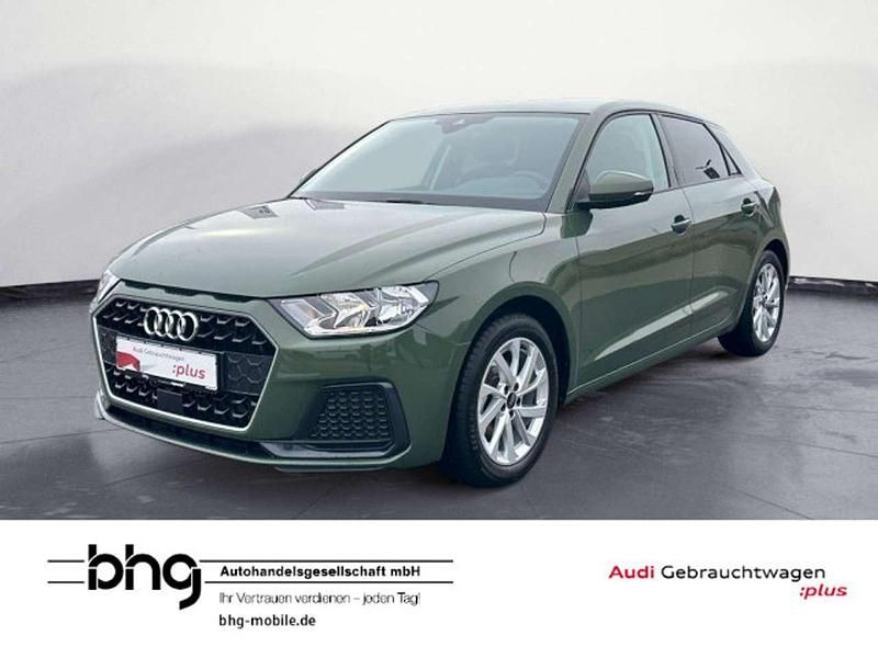 Gebraucht Audi A1 116 PS (85 kW) 2025 Distriktgrün metallic SUV