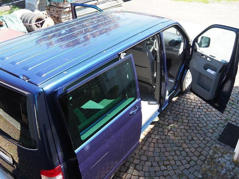Gebraucht VW Multivan 131 PS (96 kW) 2005 Blau Van