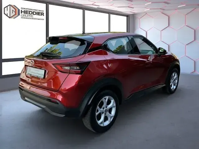 Gebraucht Nissan Juke Acenta 117 PS (86 kW) 2020 Fuji sunset red SUV