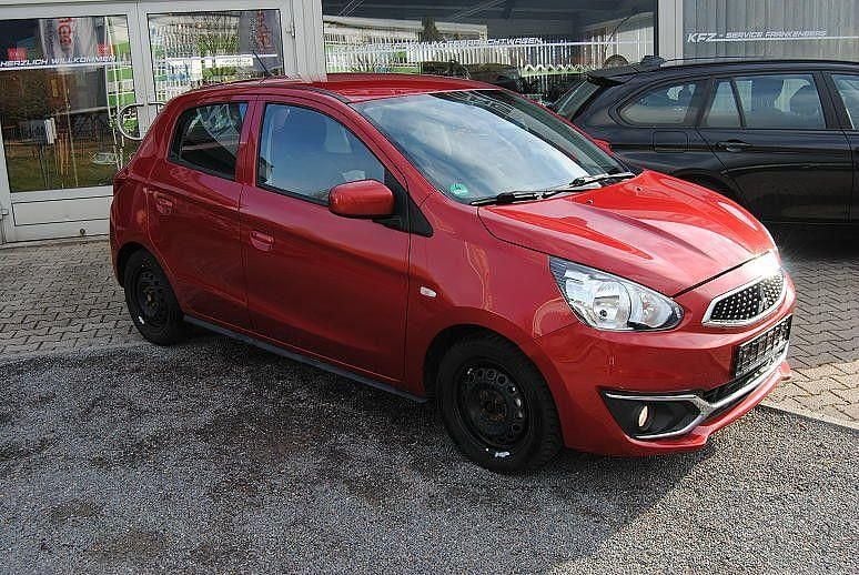 Gebraucht Mitsubishi Space Star Active 71 PS (52 kW) 2017 Rot Kleinwagen
