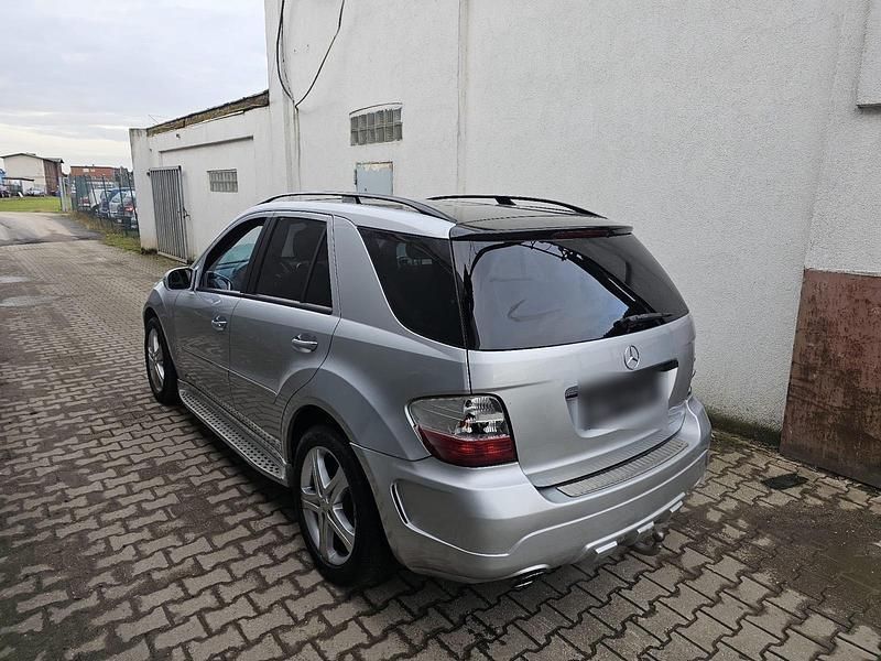 Silber Gebraucht 2006 Mercedes ML320 AMG SUV | 6.200 € (Superpreis) - Bild 1/4
