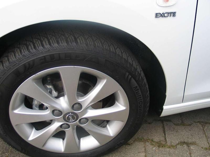 Gebraucht Opel Karl Excite 75 PS (55 kW) 2018 Schneeweiss/summitwhite/arctic Kleinwagen