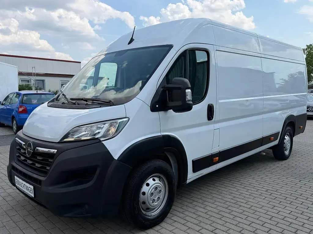 Gebraucht Opel Movano 140 PS (102 kW) 2022 Weiß Van