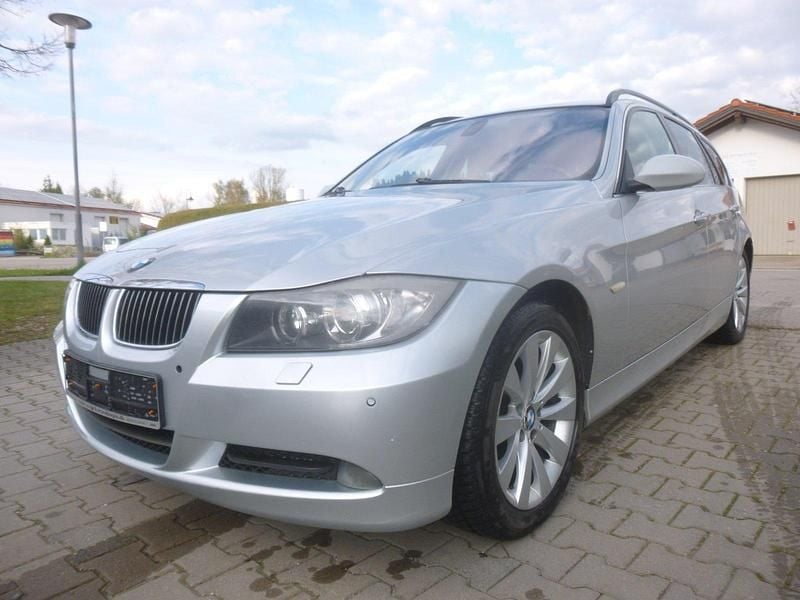 Second-hand BMW 330 231 CP (169 kW) 2006 Argintiu Break