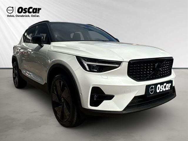 Neu Volvo XC40 Plus 197 PS (144 kW) 2025 Weiß SUV