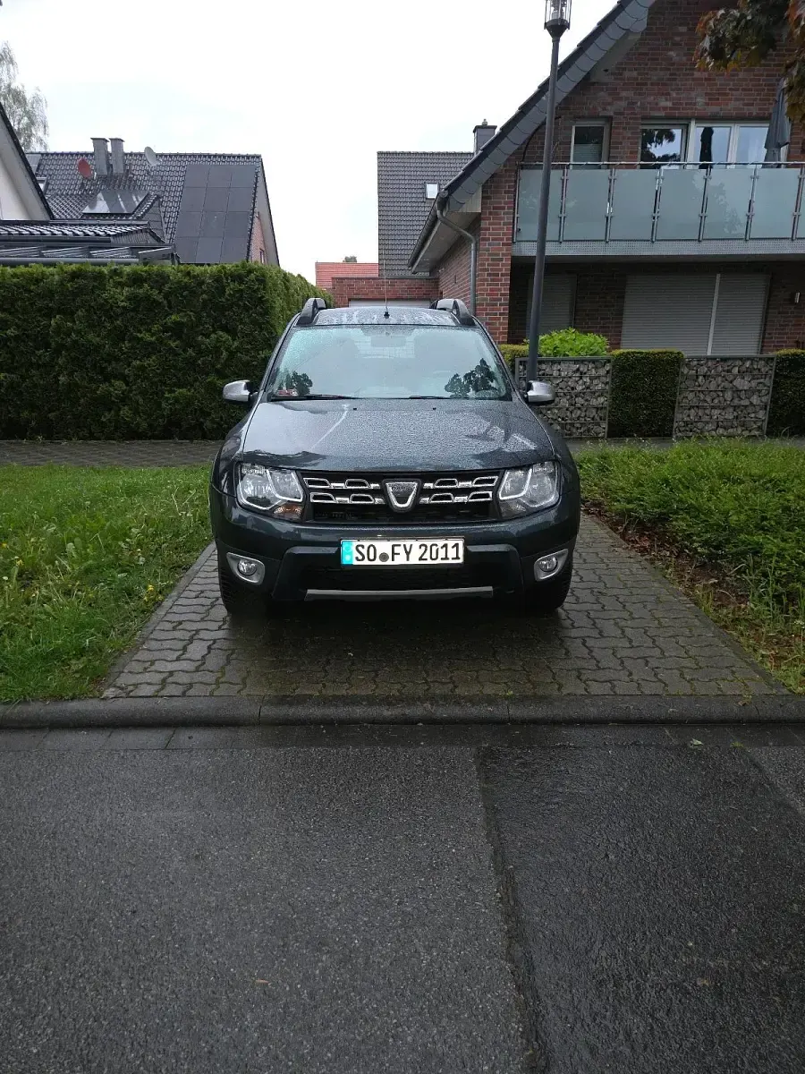 Gebraucht Dacia Duster 120 PS (88 kW) 2017 Grau SUV