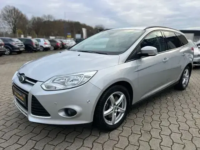Usata Ford Focus SYNC Edition 140 CV (102 kW) 2013 Argento Station wagon