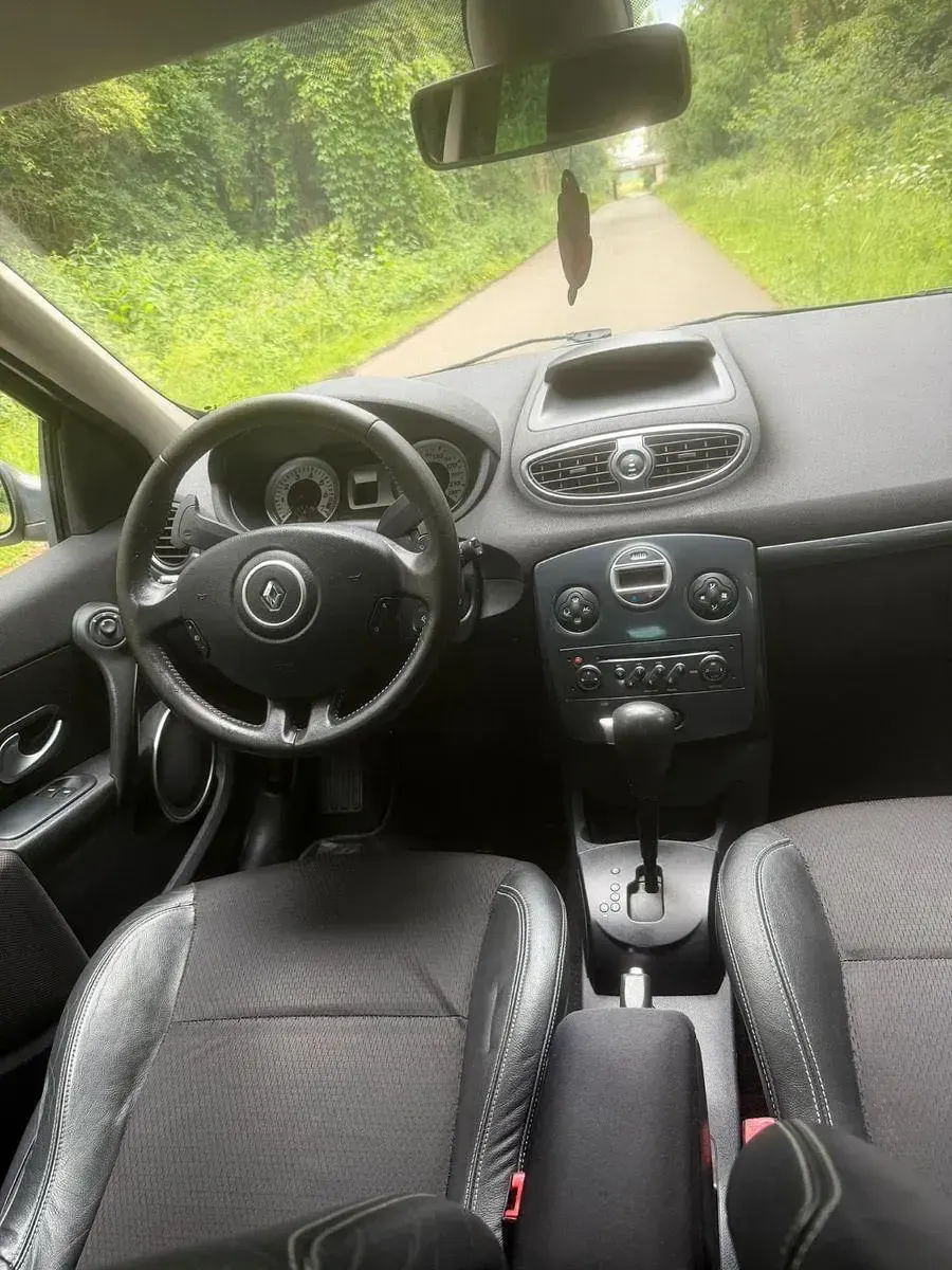 Gebraucht Renault Clio GrandTour 111 PS (81 kW) 2009 Gold Kombi