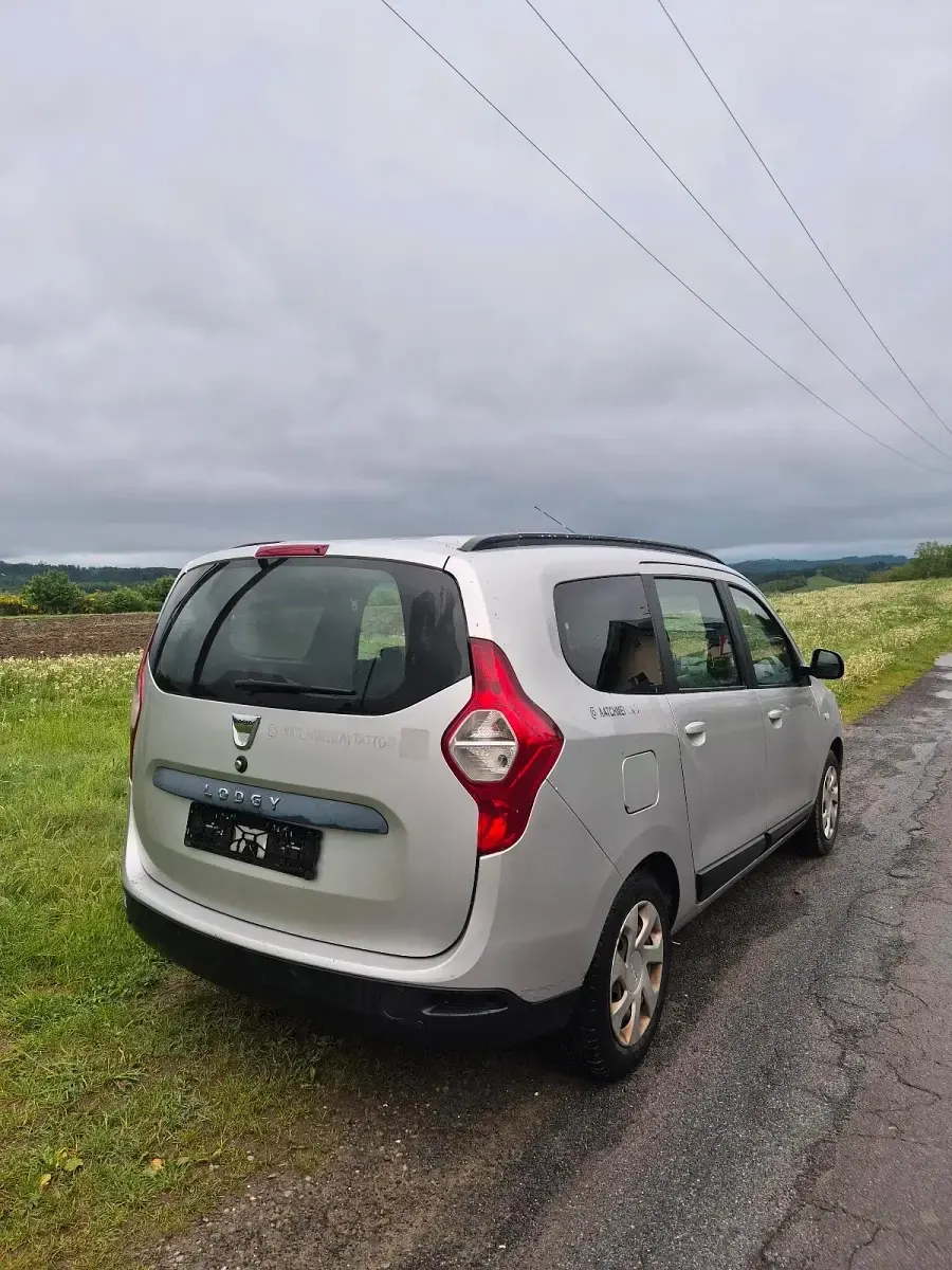 Gebraucht Dacia Lodgy 115 PS (84 kW) 2013 Van / Kleinbus