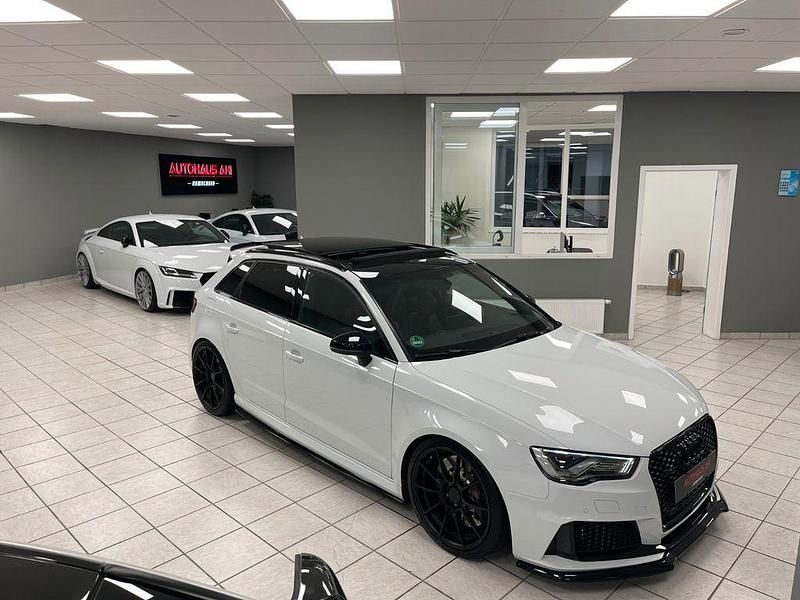 Weiß Gebraucht 2016 Audi RS3 Comfort Kleinwagen | 37.900 € (Fairer Preis) - Bild 1/4