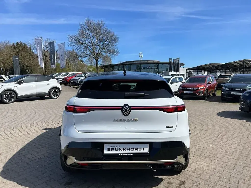 Gebraucht Renault Megane E-Tech Iconic 160 kW (218 PS) 2025 Arktisweiß + blackpearlsch Limousine
