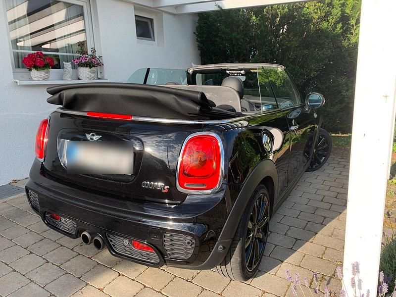 Gebraucht Mini Cooper S Cabriolet 192 PS (141 kW) 2017 Schwarz Cabrio