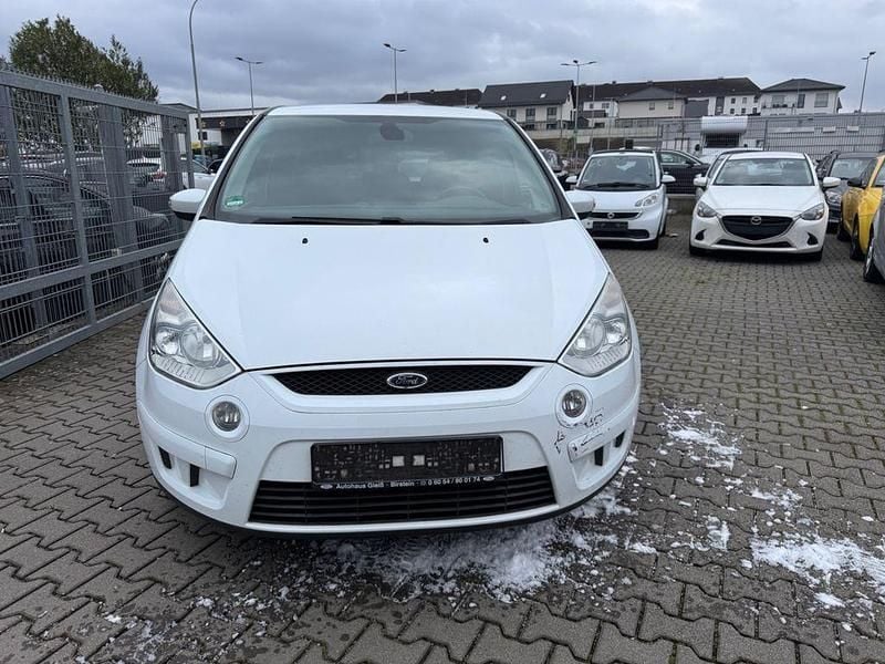 Weiß Gebraucht 2009 Ford S-MAX Trend Van / Kleinbus | 2.200 € (Guter Preis) - Bild 1/4