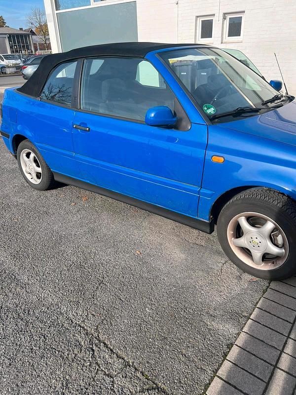 Blau Gebraucht 1999 VW Golf Cabriolet Cabrio | 2.250 € - Bild 1/3