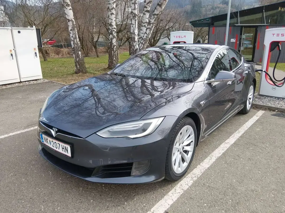 Used Tesla Model S 231 kW (315 HP) 2017 Blue Hatchback
