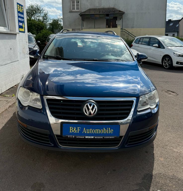 Blau Gebraucht 2007 VW Passat Trendline Kombi | 5.100 € (Teuer) - Bild 1/4