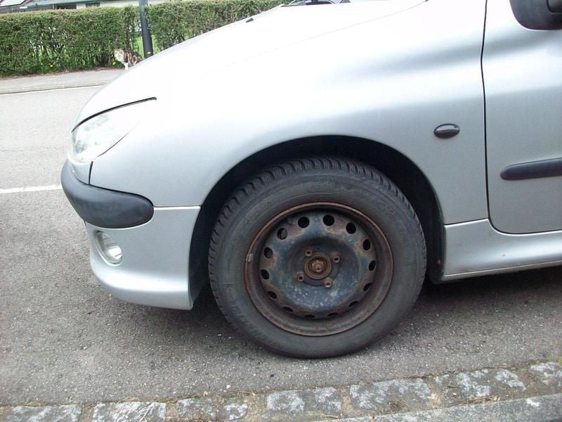 Gebraucht Peugeot 206 68 PS (50 kW) 2007 Grau Kombi