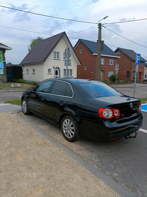 Gebraucht VW Jetta 2010 Limousine