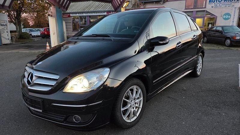 Schwarz Gebraucht 2007 Mercedes B200 Van / Kleinbus | 5.490 € (Guter Preis) - Bild 1/4