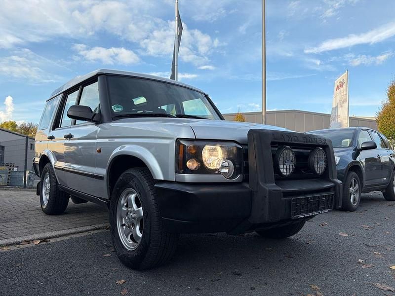 Silber Gebraucht 2004 Land Rover Discovery 3 SUV | 9.999 € (Etwas zu teuer) - Bild 1/4