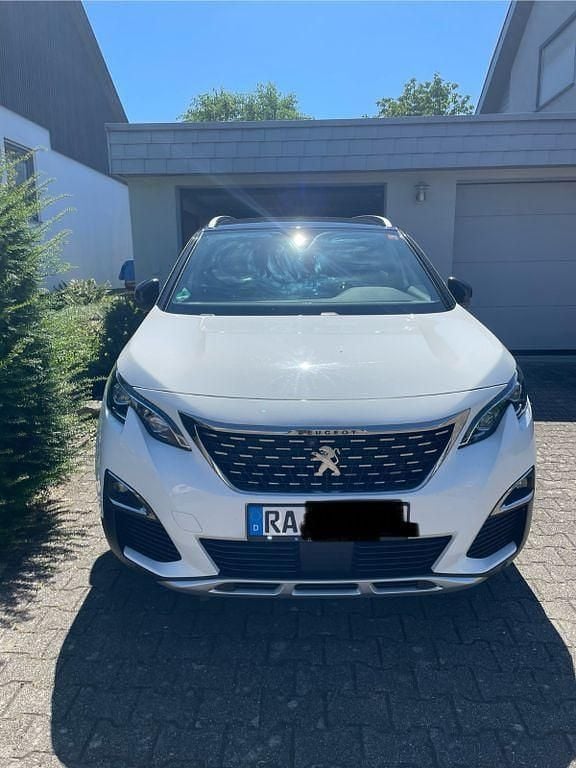Weiß Gebraucht 2019 Peugeot 5008 Allure Van / Kleinbus | 20.500 € (Guter Preis) - Bild 1/4
