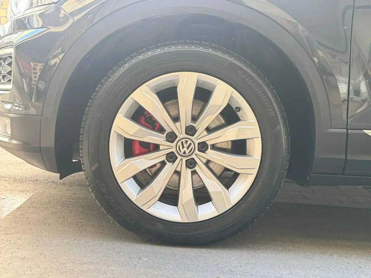 Gebraucht VW T-Roc Sportline 150 PS (110 kW) 2019 Uranograu SUV