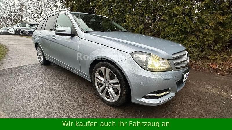 Gebraucht Mercedes 220 170 PS (125 kW) 2013 Silber Limousine