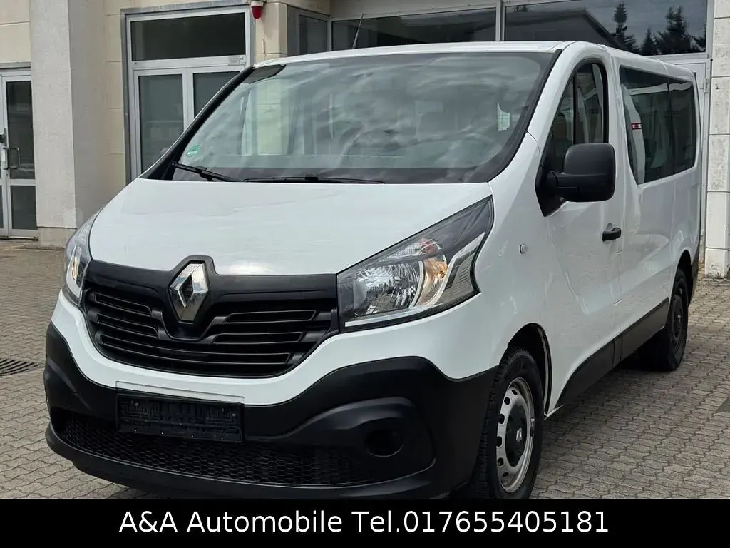 Gebraucht Renault Trafic Authentique 125 PS (91 kW) 2018 Weiß Van / Kleinbus