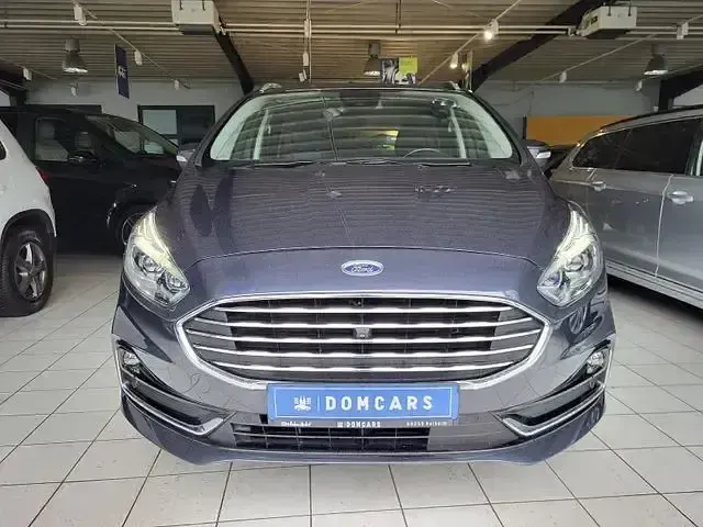 Gebraucht Ford S-MAX Titanium 190 PS (139 kW) 2020 Blau Van / Kleinbus